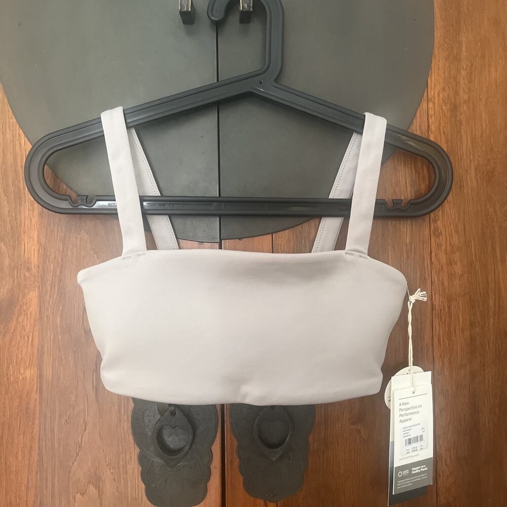 Vuori Evolve Square Neck Bra Size XS soft pewter VW1081